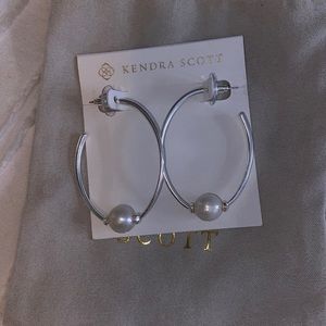 Kendra Scott Pearl Hoop Earrings!